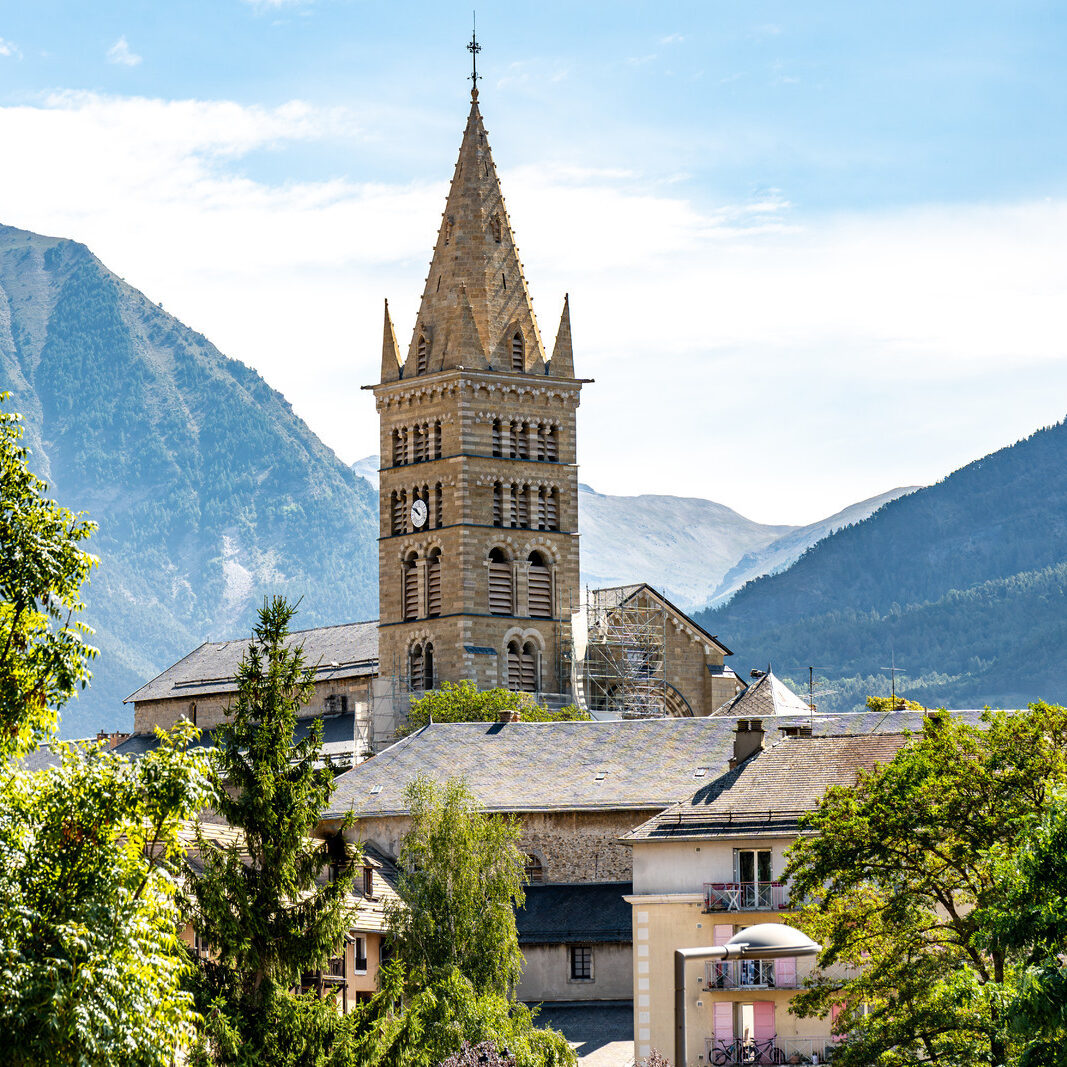 ©OT Serre-Ponçon - www.mediatheque-hautesalpes.com